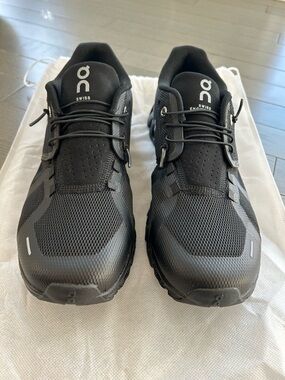 New On Running Black Men's Athletic Shoes